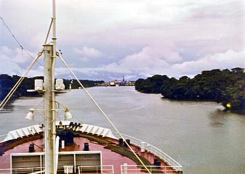 Panaman kanavassa